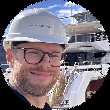 Sascha, host and photographer